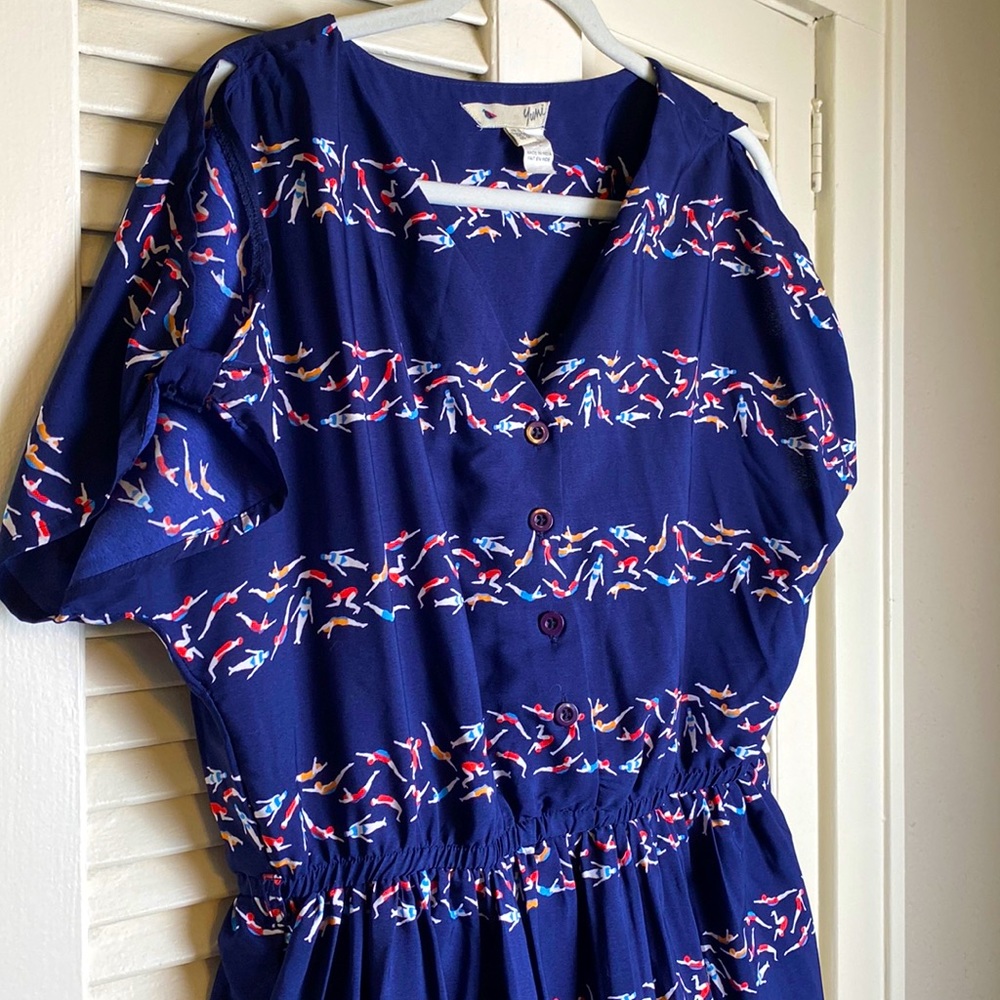 Yumi Swimming Stripe dress size 12 with pockets!